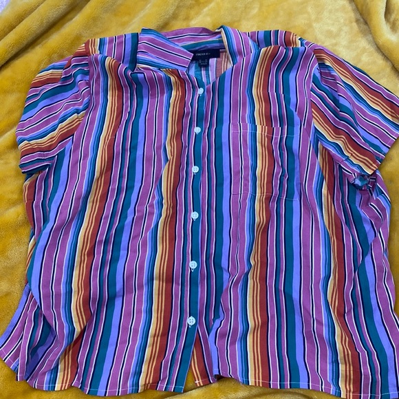 Forever 21 plus size button down box shirt - Picture 2 of 3